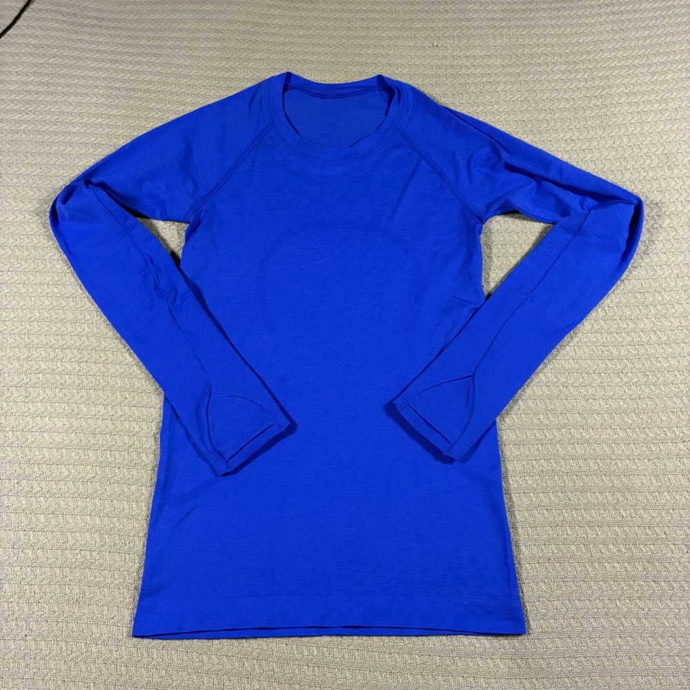 Lululemon Tee Swiftly Tech Long Sleeve Blue 2.0 Race Length XS Running Utility